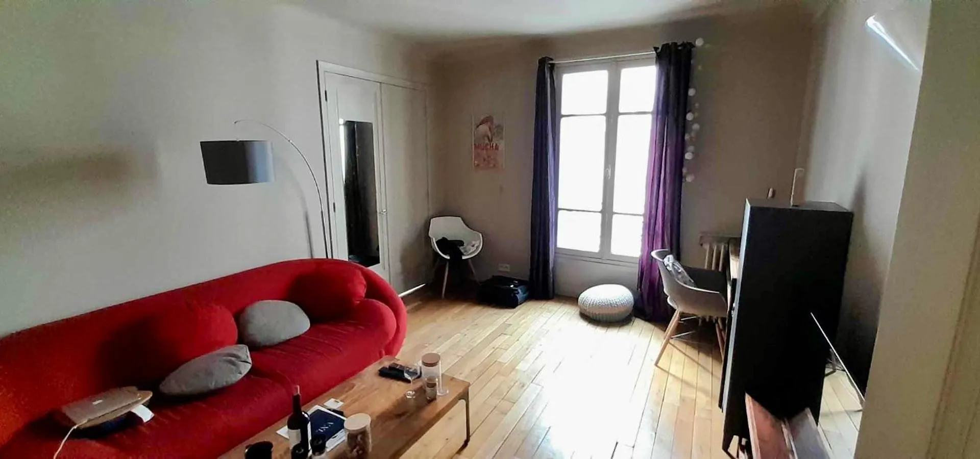 Appartement Avec Balcon Dans Residence Calme Avec Gardien - location